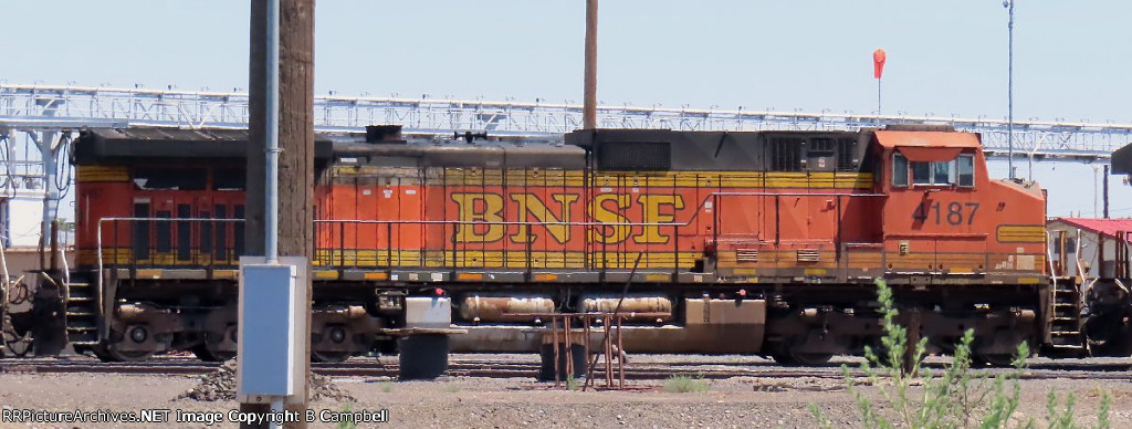 BNSF 4187